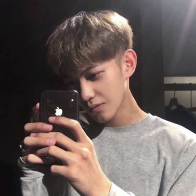酷酷的伤感头像男生喝酒图片大全图片