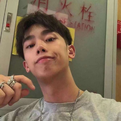 2020微信帅哥头像潮男伤感孤独流泪的图片男生头像男生