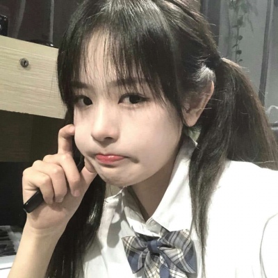 qq女生头像一男一女背图片