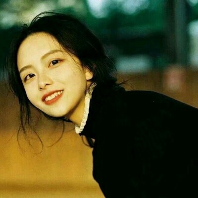 qq头像动漫女生文艺图片