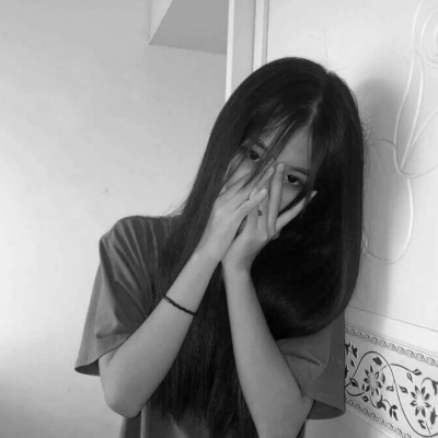 唯美卡通短发女生头像图片