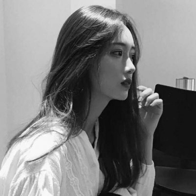 唯美卡通短发女生头像图片