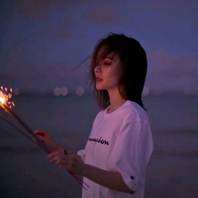 素描女生动漫头像图片图片