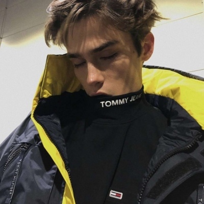 欧美潮男微信头像大全成熟头像 男生背影图片