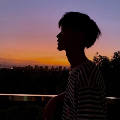 颓废伤感的qq动漫头像男生举牌子图片