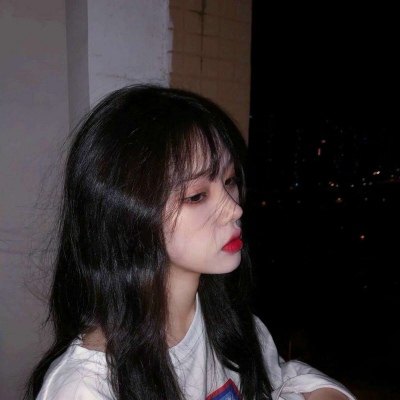 霸气侧漏qq头像女生图片
