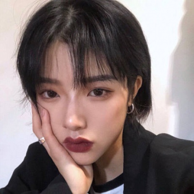 霸气侧漏qq头像女生图片
