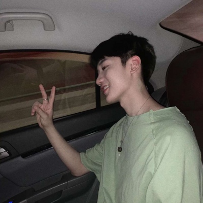 适合男生QQ头像港风图片