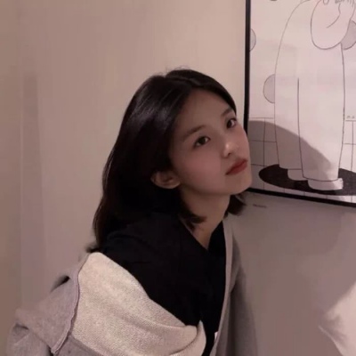 qq动漫长发女生头像