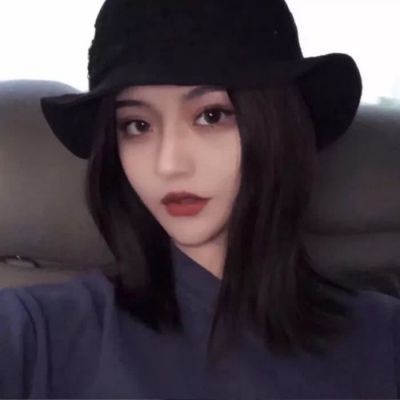 女生头像半身白色衣服图片
