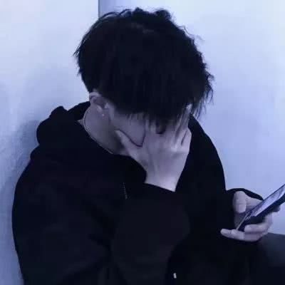 抖音衣服紫色的男生真人头像图片