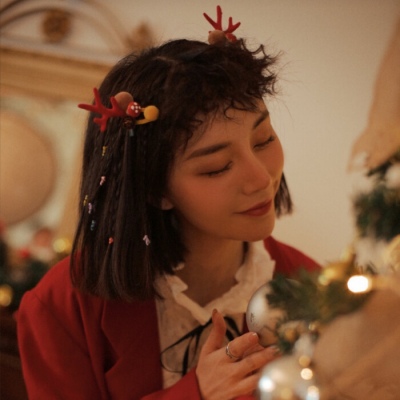 情侣头像两个女生长发图片