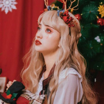 情侣头像两个女生长发图片