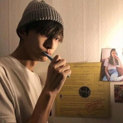 男生奶气呆萌阳光的头像真人图片