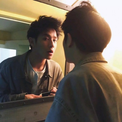男生奶气呆萌阳光的头像真人图片