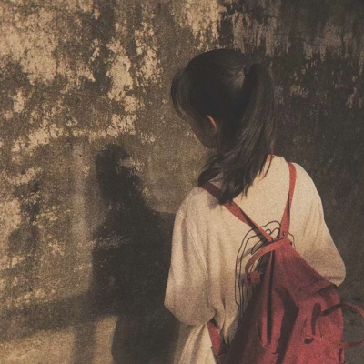 个性短发女生手绘头像图片