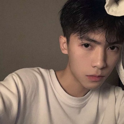 qq男生沙雕头像表情图片