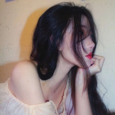 qq头像女生带字好看的图片