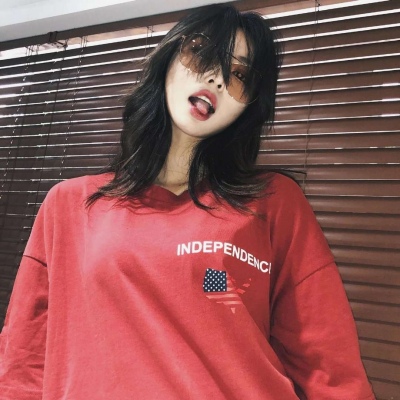 qq头像女生带字好看的图片