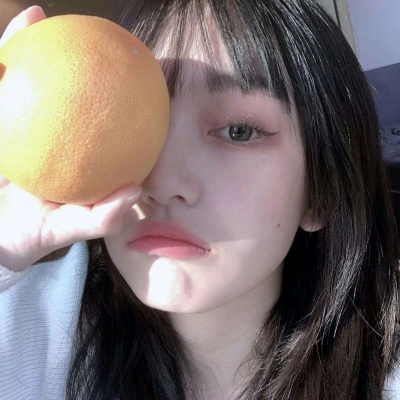 阳光活泼女生头像高清图片