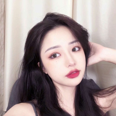 阳光活泼女生头像高清图片