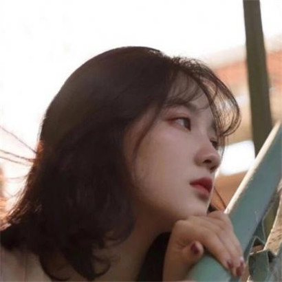 唯美好看头像女清新文艺，浓妆无需为你艳抹也是这样漂亮图片