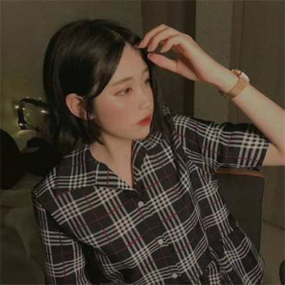 唯美好看头像女清新文艺，浓妆无需为你艳抹也是这样漂亮图片
