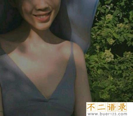 女明星被扒光图片现场一片尴尬图片