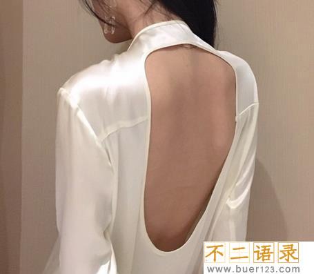 女明星被扒光图片现场一片尴尬图片