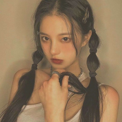 qq个性卡通头像女生图片