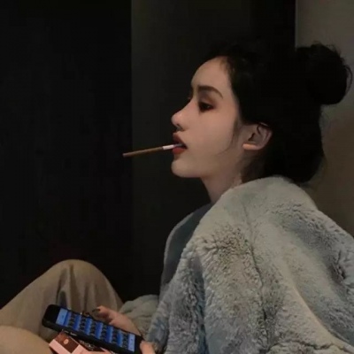 男生让女生帮他找头像图片