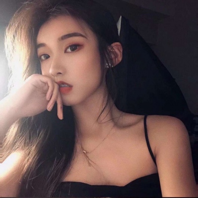 头像女生简单气质卡通图片