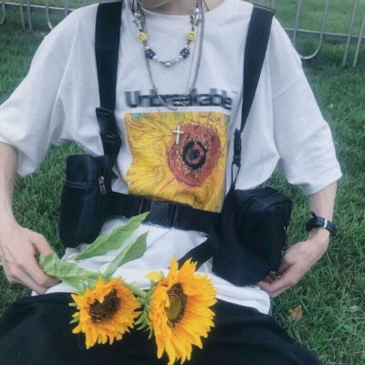 眼镜男生活头像高清图片