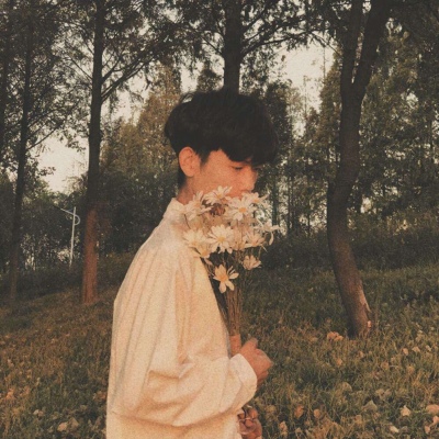 眼镜男生活头像高清图片