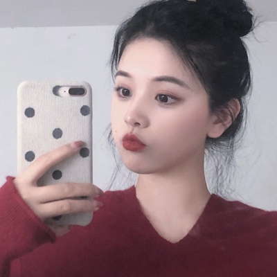 qq女生头像粉色衣服图片