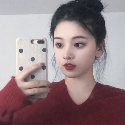 qq女生头像粉色衣服图片