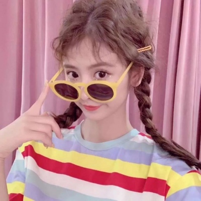 女生头像带有字的图片