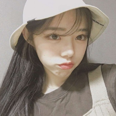qq动漫长发女生头像图片