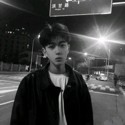 颓废伤感的男生长期不更新头像图片