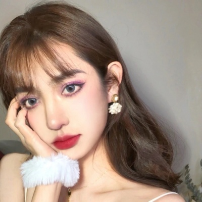 关于女生背影的qq头像图片