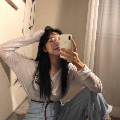 卡通比心头像女生头像图片
