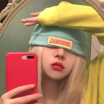 动漫图片短发女生头像图片