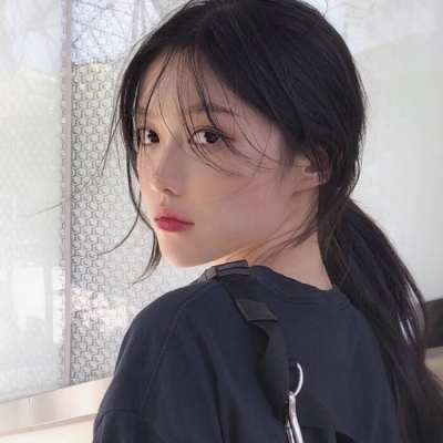 动漫图片短发女生头像图片