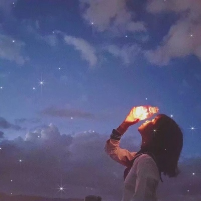 个性短发女生手绘头像图片