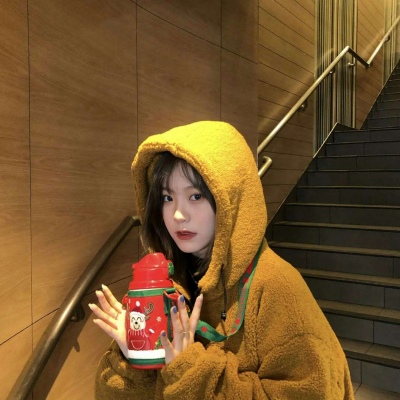 动漫个性冷酷头像女生图片