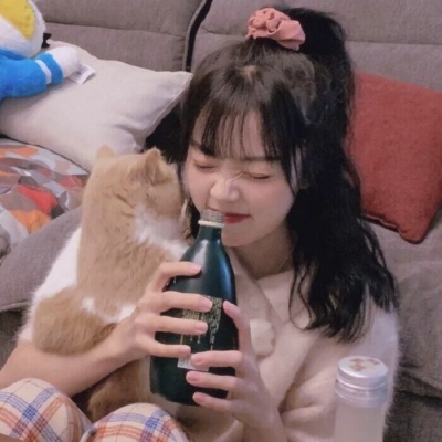 动漫个性冷酷头像女生图片