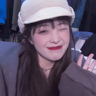 动漫个性冷酷头像女生图片