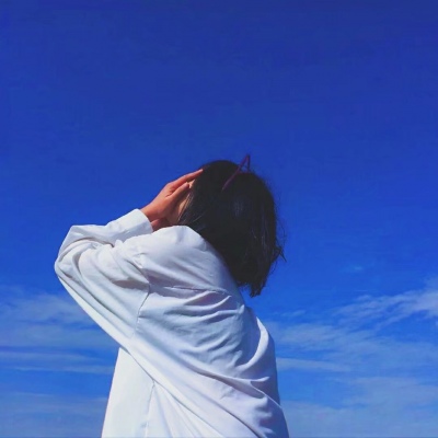 手绘唯美女生头像可爱图片