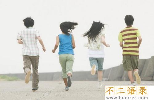 老友重逢的唯美句子 久别重逢的句子 图片