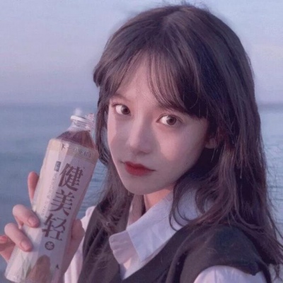 特别酷的动漫女生头像图片